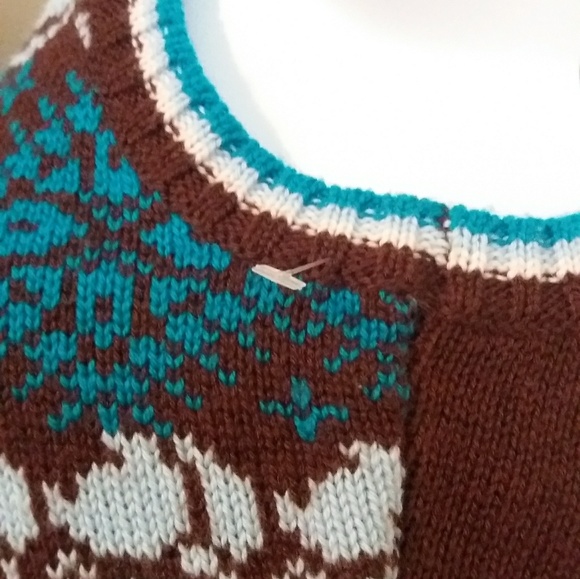 Moda International Cropped Multi Color Sweater - Picture 6 of 8